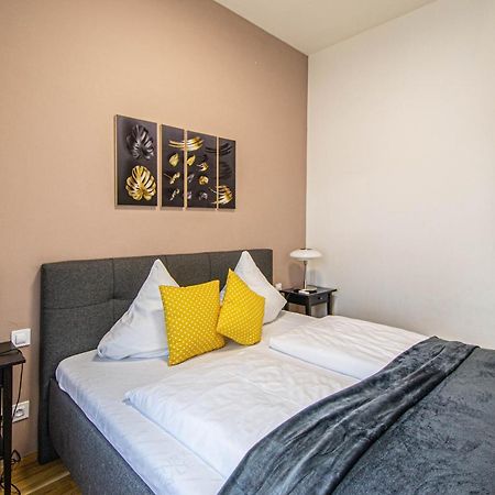 Stylish Apartment In Prague Best Gastronomic Area Eksteriør billede