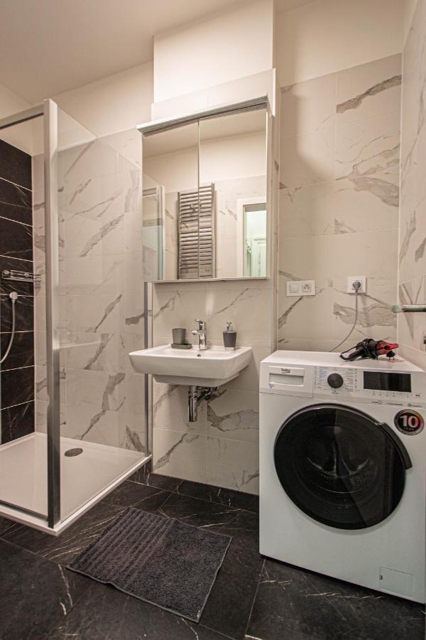 Stylish Apartment In Prague Best Gastronomic Area Eksteriør billede