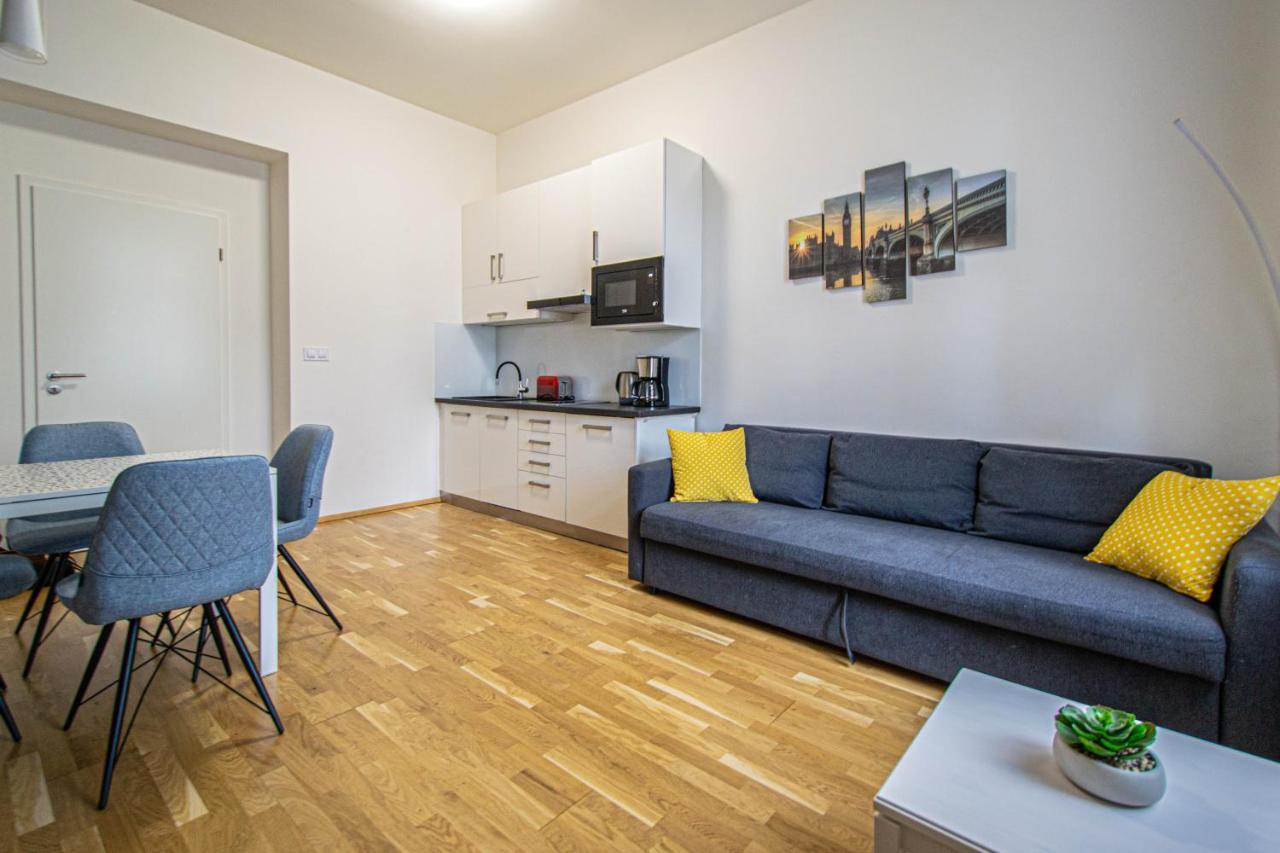 Stylish Apartment In Prague Best Gastronomic Area Eksteriør billede
